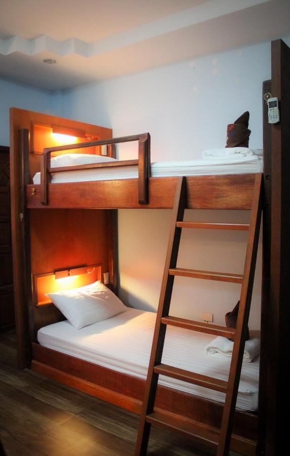 Phangan Barsay Hostel トンサラ エクステリア 写真