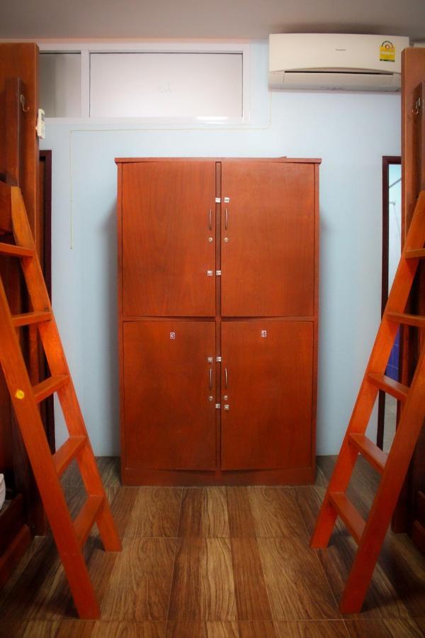 Phangan Barsay Hostel トンサラ エクステリア 写真