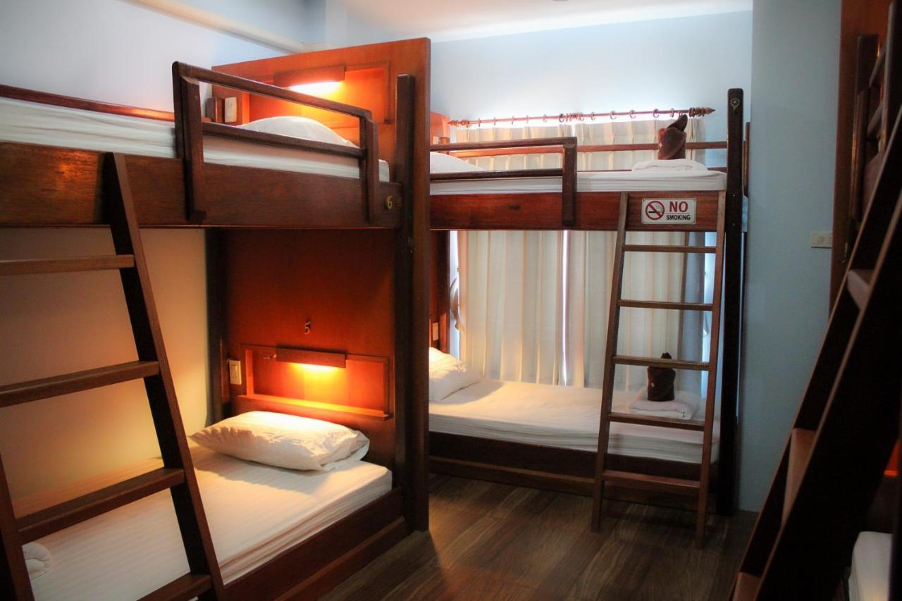 Phangan Barsay Hostel トンサラ エクステリア 写真