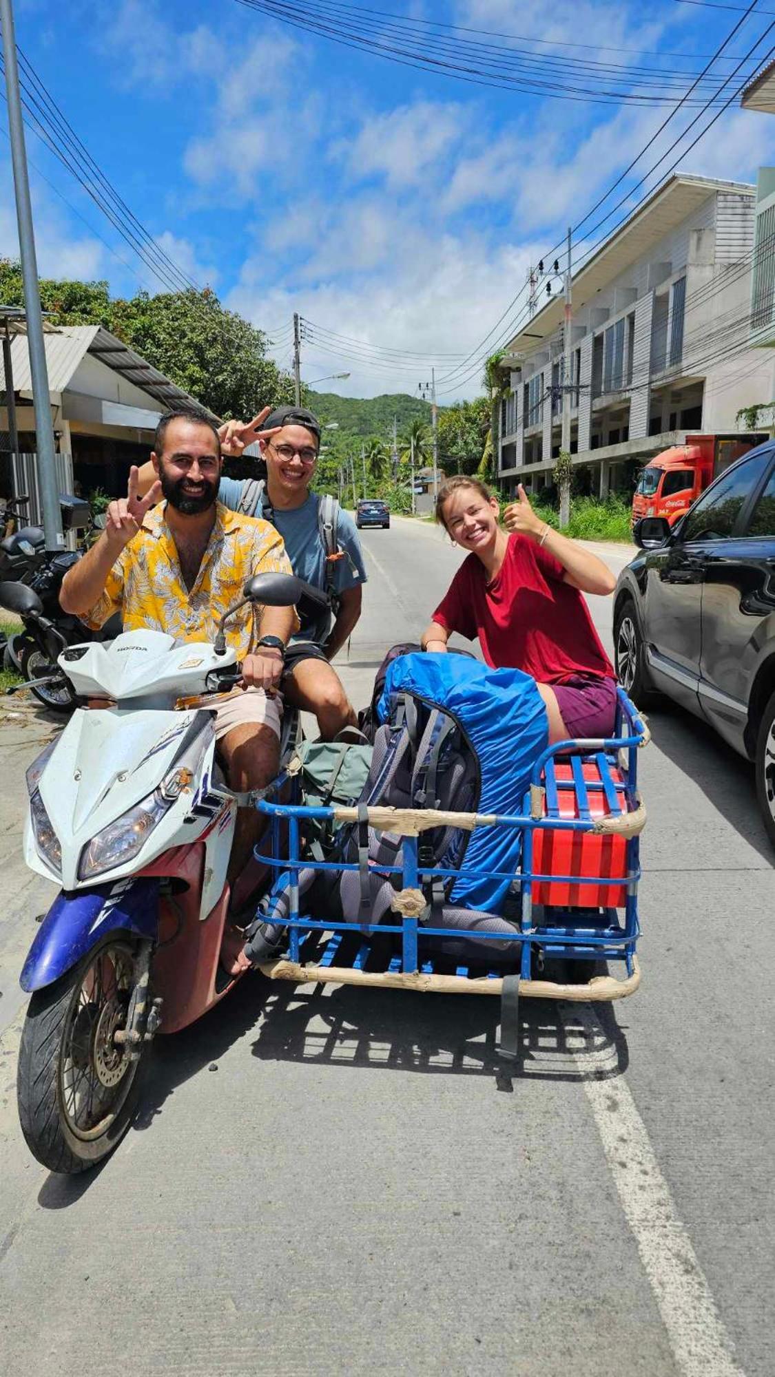 Phangan Barsay Hostel トンサラ エクステリア 写真